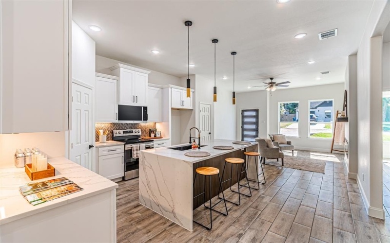 5511 Cold Water Trail, Granbury, TX 76048, 3 Bedrooms Bedrooms, ,2 BathroomsBathrooms,Residential,For Sale,5511 Cold Water Trail,0,21060000
