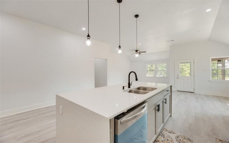 6031 Plum Dale Road, Dallas, TX 75241, 4 Bedrooms Bedrooms, ,2 BathroomsBathrooms,Residential,For Sale,6031 Plum Dale Road,0,21059241