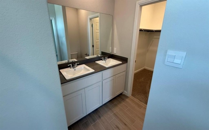 308 GALLANT MAN Court, Granbury, TX 76049, 4 Habitaciones Habitaciones , ,2 BañosBaños,Residential,En Venta,308 GALLANT MAN Court,0,21062597