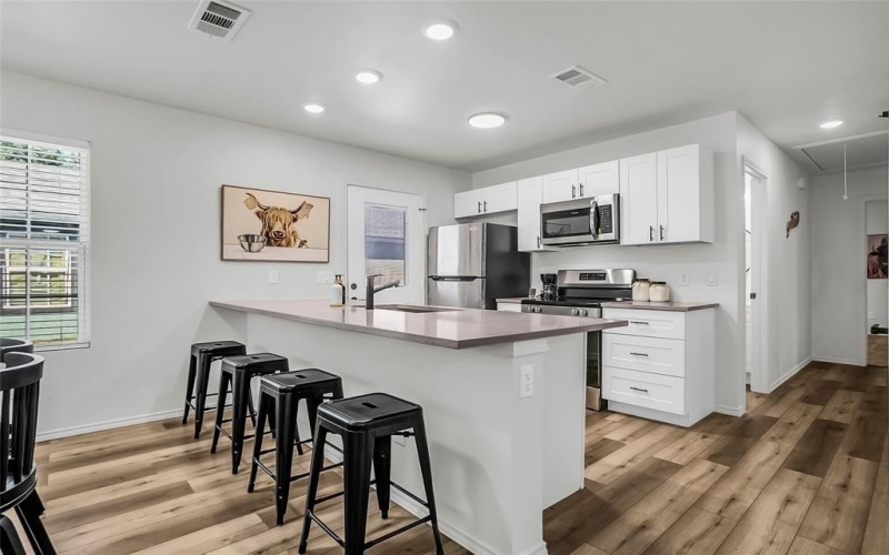 308 S 3rd, Bonham, TX 75418, 3 Bedrooms Bedrooms, ,2 BathroomsBathrooms,Residential,For Sale,308 S 3rd,0,21062704