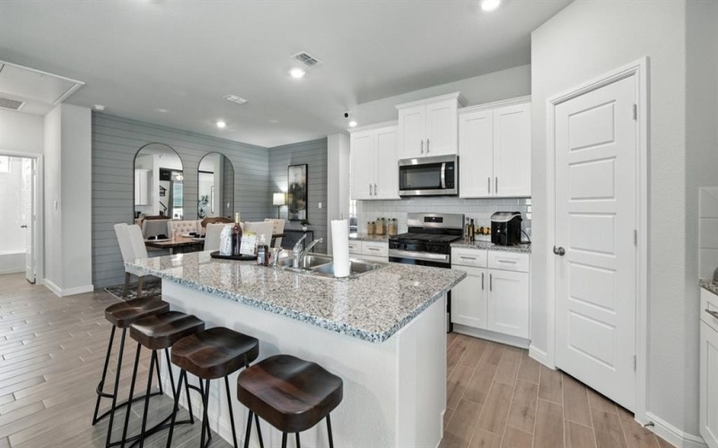 809 HOLLYN Drive, Decatur, TX 76234, 5 Bedrooms Bedrooms, ,3 BathroomsBathrooms,Residential,For Sale,809 HOLLYN Drive,0,21062823