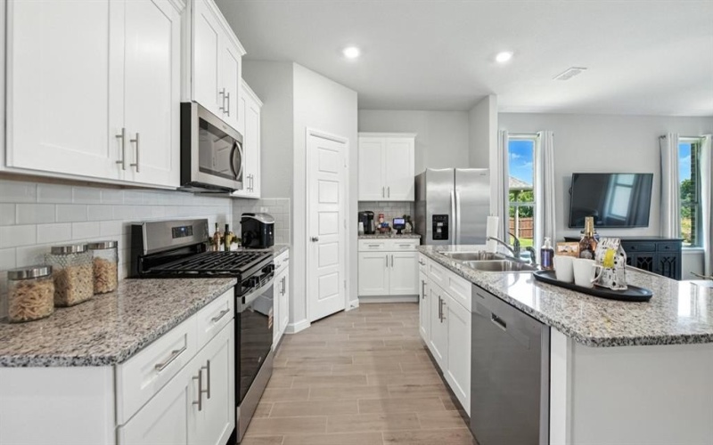 809 HOLLYN Drive, Decatur, TX 76234, 5 Bedrooms Bedrooms, ,3 BathroomsBathrooms,Residential,For Sale,809 HOLLYN Drive,0,21062823