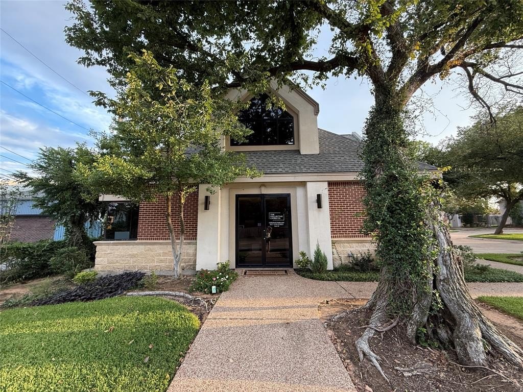 2910 W Park Row Drive, Pantego, TX 76013, ,Otro,En Venta,2910 W Park Row Drive,0,21063055