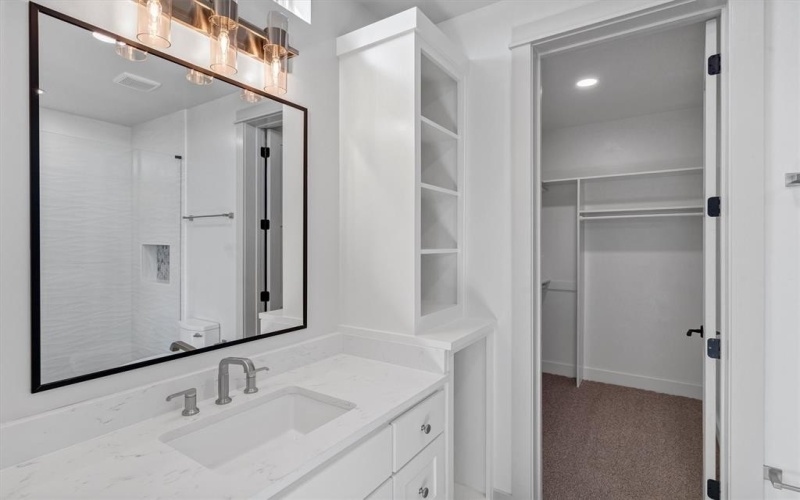 1003 Wax Wing Cove, Graford, TX 76449, 5 Bedrooms Bedrooms, ,6 BathroomsBathrooms,Residential,For Sale,1003 Wax Wing Cove,0,21062794