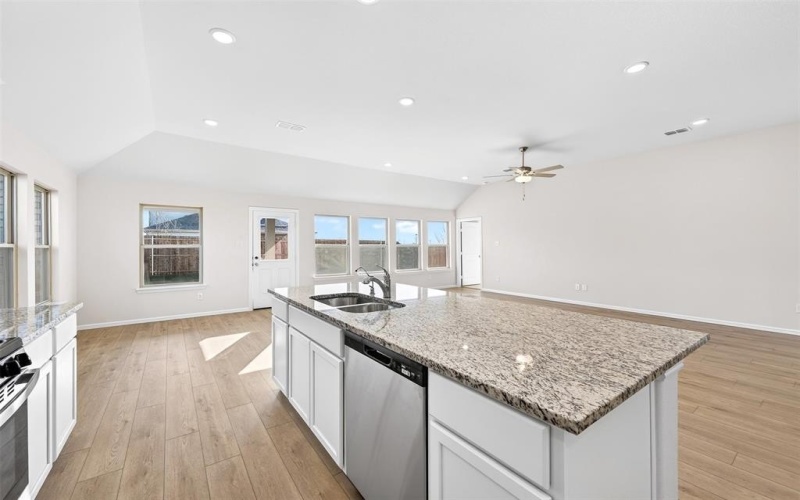 1509 Etosha Drive, Royse City, TX 75189, 4 Bedrooms Bedrooms, ,3 BathroomsBathrooms,Residential,For Sale,1509 Etosha Drive,0,21062814