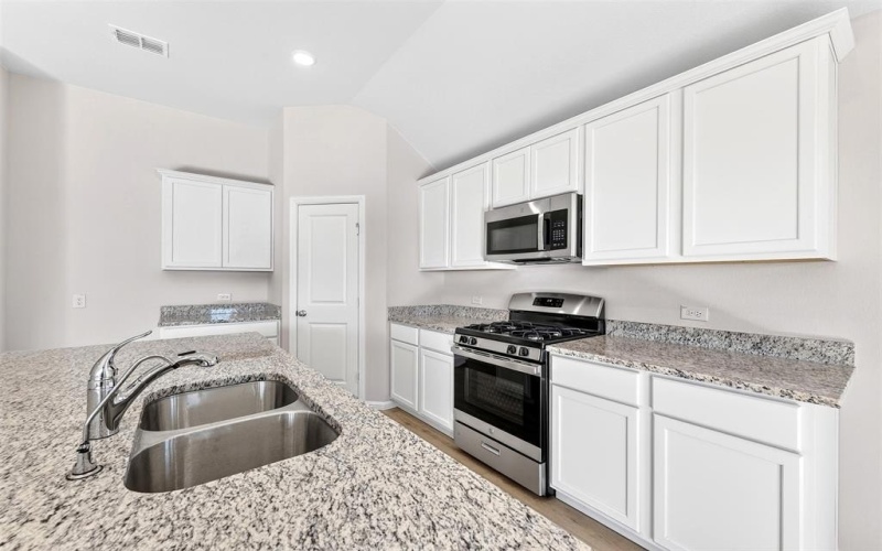 1509 Etosha Drive, Royse City, TX 75189, 4 Bedrooms Bedrooms, ,3 BathroomsBathrooms,Residential,For Sale,1509 Etosha Drive,0,21062814