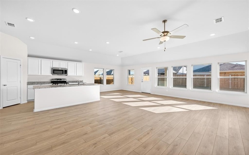 1509 Etosha Drive, Royse City, TX 75189, 4 Bedrooms Bedrooms, ,3 BathroomsBathrooms,Residential,For Sale,1509 Etosha Drive,0,21062814