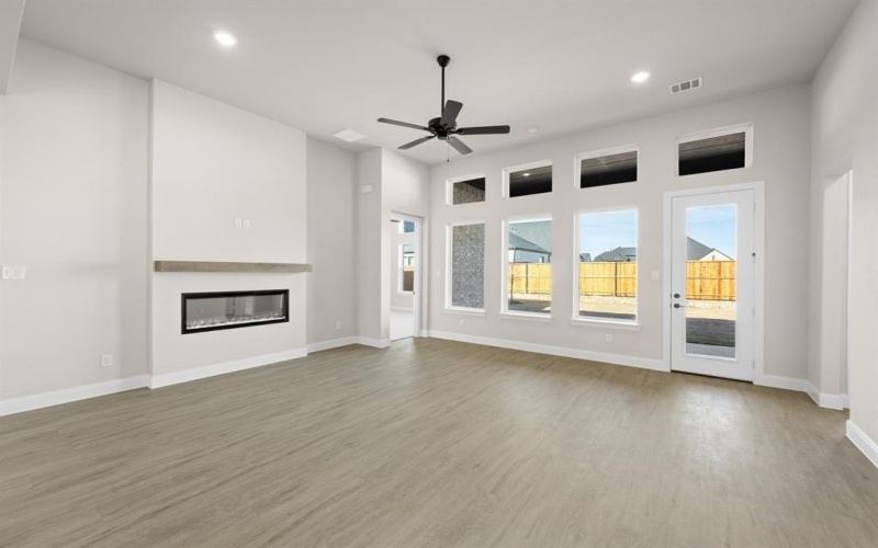 613 Bunchberry Street, Fort Worth, TX 76247, 4 Bedrooms Bedrooms, ,3 BathroomsBathrooms,Residential,For Sale,613 Bunchberry Street,0,21063201