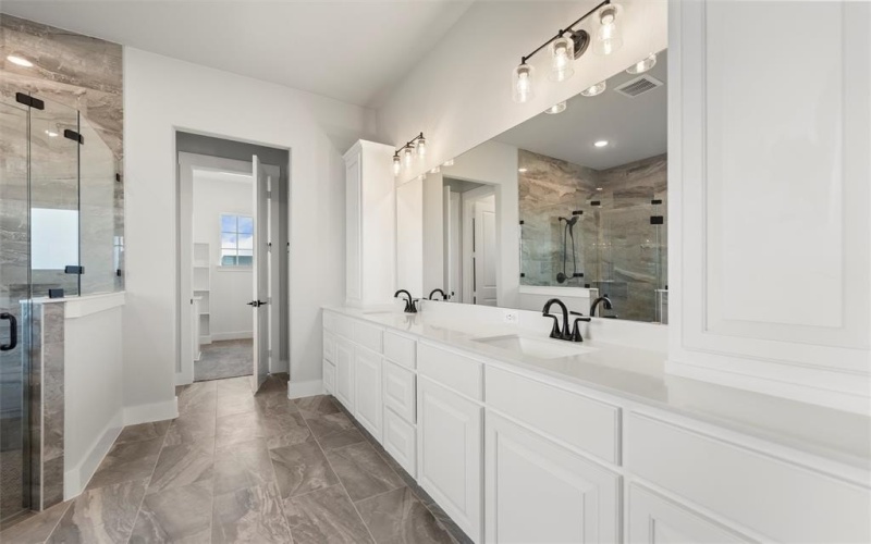 401 Texas Sage Trail, Weatherford, TX 76082, 4 Habitaciones Habitaciones , ,3 BañosBaños,Residential,En Venta,401 Texas Sage Trail,0,21063246