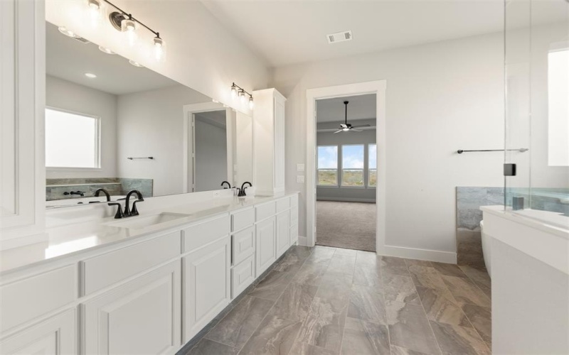 401 Texas Sage Trail, Weatherford, TX 76082, 4 Habitaciones Habitaciones , ,3 BañosBaños,Residential,En Venta,401 Texas Sage Trail,0,21063246