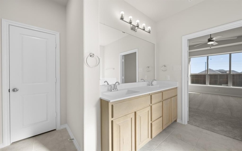 321 Los Llanos Road, Granbury, TX 76048, 4 Habitaciones Habitaciones , ,3 BañosBaños,Residential,En Venta,321 Los Llanos Road,0,21063278