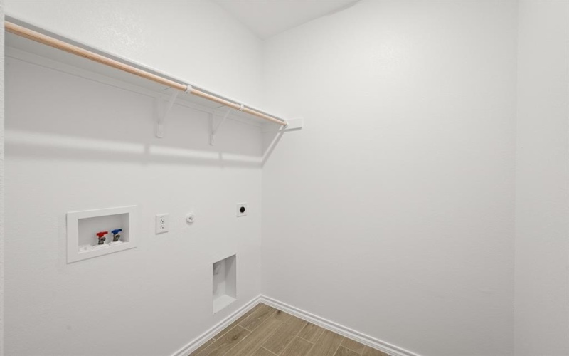 321 Los Llanos Road, Granbury, TX 76048, 4 Habitaciones Habitaciones , ,3 BañosBaños,Residential,En Venta,321 Los Llanos Road,0,21063278