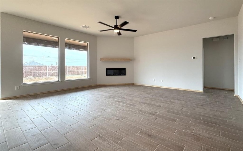 321 Los Llanos Road, Granbury, TX 76048, 4 Bedrooms Bedrooms, ,3 BathroomsBathrooms,Residential,For Sale,321 Los Llanos Road,0,21063278