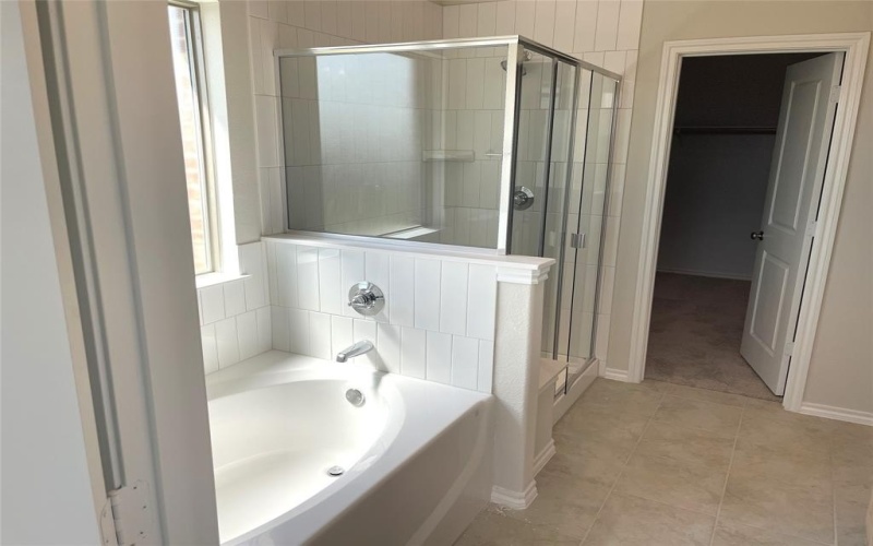 321 Los Llanos Road, Granbury, TX 76048, 4 Bedrooms Bedrooms, ,3 BathroomsBathrooms,Residential,For Sale,321 Los Llanos Road,0,21063278