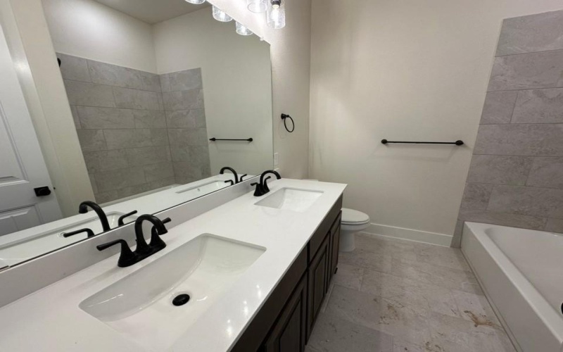 301 Texas Sage Trail, Weatherford, TX 76082, 4 Bedrooms Bedrooms, ,2 BathroomsBathrooms,Residential,For Sale,301 Texas Sage Trail,0,21063301