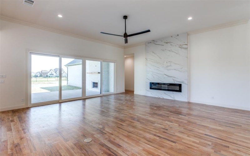 1140 Macgregor Lane, Gunter, TX 75058, 4 Bedrooms Bedrooms, ,5 BathroomsBathrooms,Residential,For Sale,1140 Macgregor Lane,0,21063344