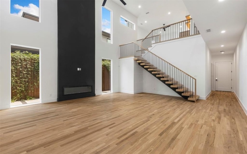 5611 Ellsworth Avenue #102, Dallas, TX 75206, 4 Bedrooms Bedrooms, ,3 BathroomsBathrooms,Residential,For Sale,5611 Ellsworth Avenue,0,21063414
