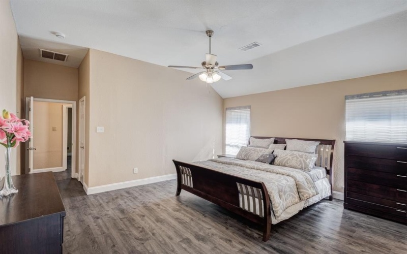 2600 Northcrest Drive, Plano, TX 75075, 4 Bedrooms Bedrooms, ,2 BathroomsBathrooms,Residential,For Sale,2600 Northcrest Drive,0,21063485