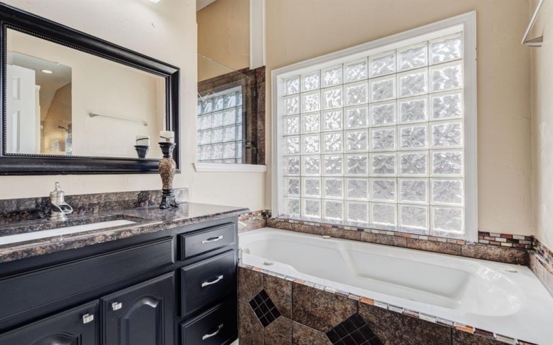 2600 Northcrest Drive, Plano, TX 75075, 4 Bedrooms Bedrooms, ,2 BathroomsBathrooms,Residential,For Sale,2600 Northcrest Drive,0,21063485