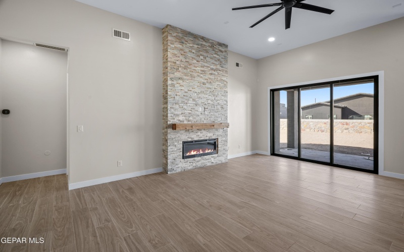 13348 EMERALD FIRE Court, El Paso, TX 79928, 4 Habitaciones Habitaciones , ,3 BañosBaños,Residential,En Venta,13348 EMERALD FIRE Court,918966