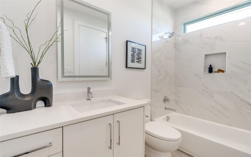 3940 Spring Valley Road #3, Farmers Branch, TX 75001, 2 Bedrooms Bedrooms, ,2 BathroomsBathrooms,Residential,For Sale,3940 Spring Valley Road,0,21063602