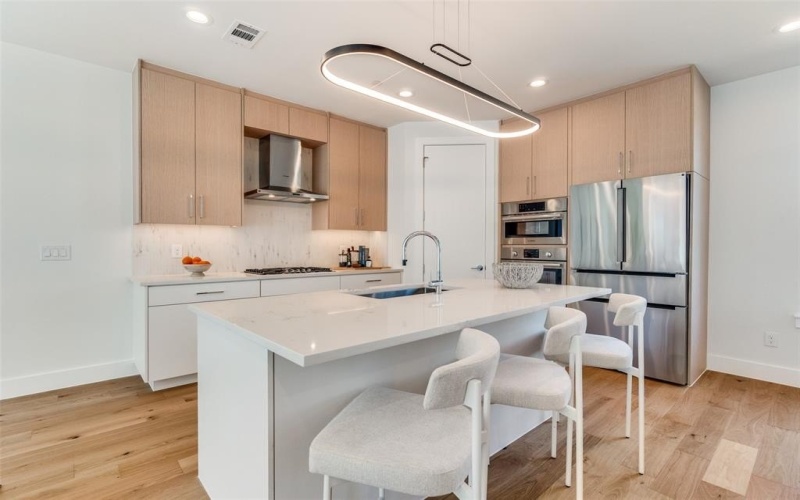 3940 Spring Valley Road #3, Farmers Branch, TX 75001, 2 Bedrooms Bedrooms, ,2 BathroomsBathrooms,Residential,For Sale,3940 Spring Valley Road,0,21063602
