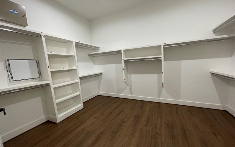 2726 1st Avenue, Dallas, TX 75210, 3 Bedrooms Bedrooms, ,2 BathroomsBathrooms,Residential,For Sale,2726 1st Avenue,0,21064046