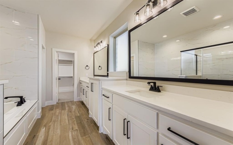 1612 Gimlet Lane, Fort Worth, TX 76052, 4 Habitaciones Habitaciones , ,3 BañosBaños,Residential,En Venta,1612 Gimlet Lane,0,21064122