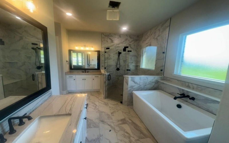 1240 Julian Drive, Van Alstyne, TX 75495, 4 Bedrooms Bedrooms, ,3 BathroomsBathrooms,Residential,For Sale,1240 Julian Drive,0,21064174