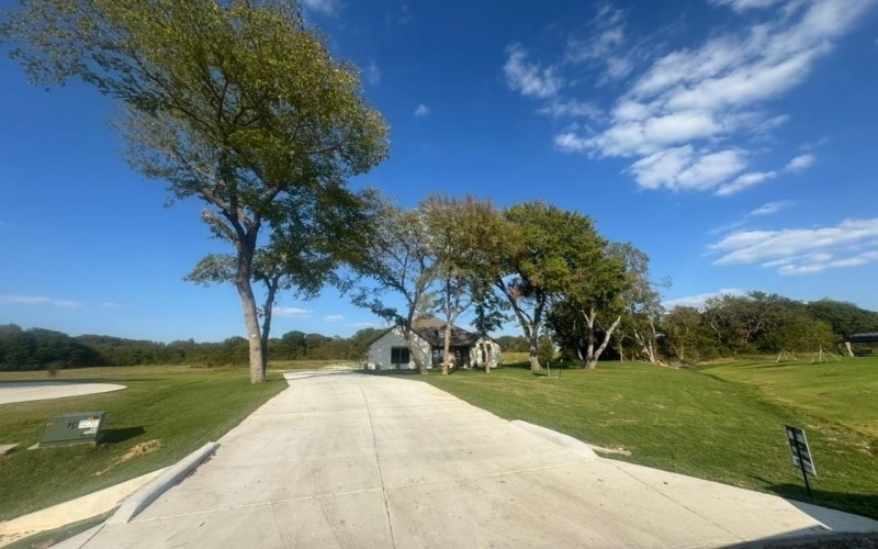 1240 Julian Drive, Van Alstyne, TX 75495, 4 Bedrooms Bedrooms, ,3 BathroomsBathrooms,Residential,For Sale,1240 Julian Drive,0,21064174