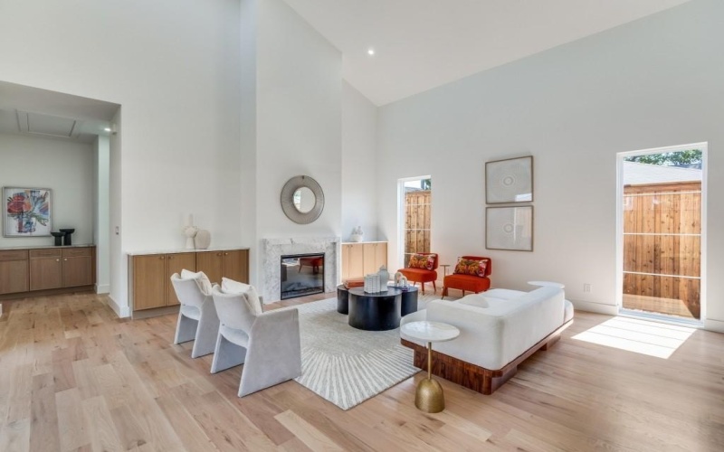 2410 N Prairie Avenue, Dallas, TX 75204, 4 Habitaciones Habitaciones , ,5 BañosBaños,Residential,En Venta,2410 N Prairie Avenue,0,21064241