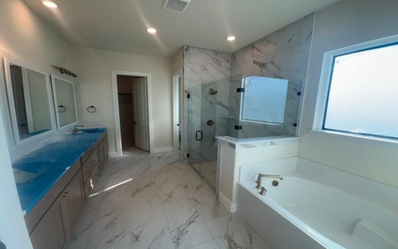 1440 Julian Drive, Van Alstyne, TX 75495, 4 Bedrooms Bedrooms, ,3 BathroomsBathrooms,Residential,For Sale,1440 Julian Drive,0,21064278