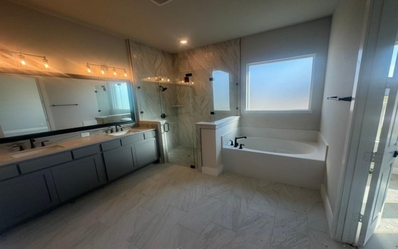 1445 Julian Drive, Van Alstyne, TX 75495, 4 Bedrooms Bedrooms, ,2 BathroomsBathrooms,Residential,For Sale,1445 Julian Drive,0,21064320