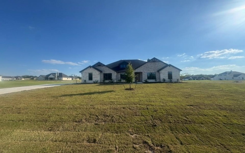1445 Julian Drive, Van Alstyne, TX 75495, 4 Bedrooms Bedrooms, ,2 BathroomsBathrooms,Residential,For Sale,1445 Julian Drive,0,21064320