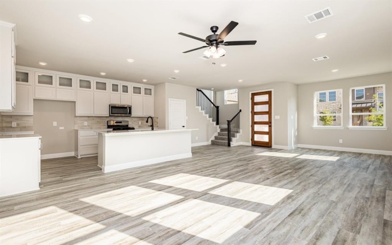 7221 Bayhill Lane, Rowlett, TX 75088, 4 Bedrooms Bedrooms, ,3 BathroomsBathrooms,Residential,For Sale,7221 Bayhill Lane,0,21064519