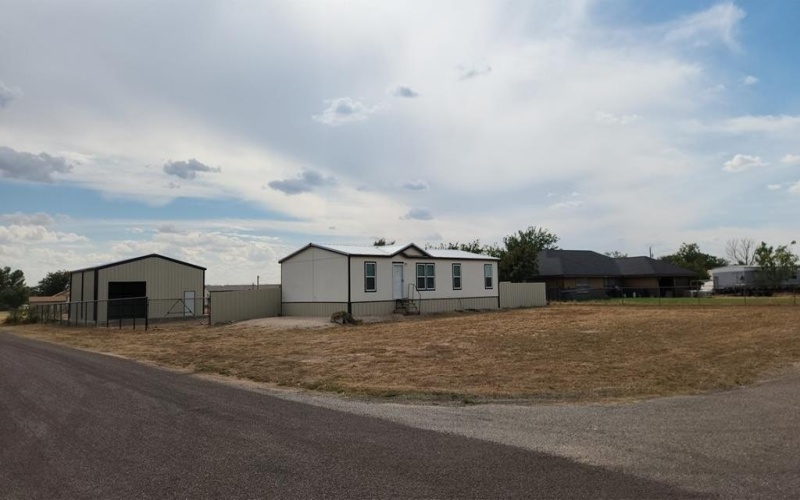11427 W Chaparral Drive, Odessa, TX 79764, 3 Bedrooms Bedrooms, ,2 BathroomsBathrooms,Residential,For Sale,11427 W Chaparral Drive,0,163120
