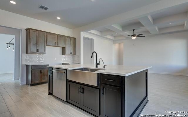 12915 Spur Hollow, Schertz, TX 78108, 3 Bedrooms Bedrooms, ,2 BathroomsBathrooms,Residential,For Sale,12915 Spur Hollow,0,1873428
