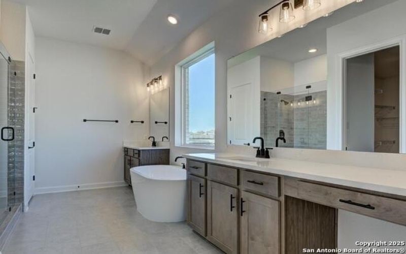 12915 Spur Hollow, Schertz, TX 78108, 3 Bedrooms Bedrooms, ,2 BathroomsBathrooms,Residential,For Sale,12915 Spur Hollow,0,1873428