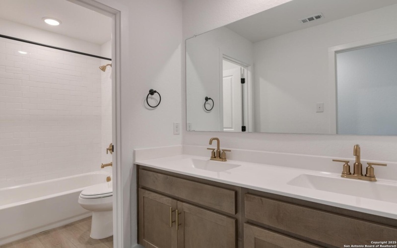 182 Peeps Ct., Adkins, TX 78101, 4 Bedrooms Bedrooms, ,2 BathroomsBathrooms,Residential,For Sale,182 Peeps Ct.,0,1908991