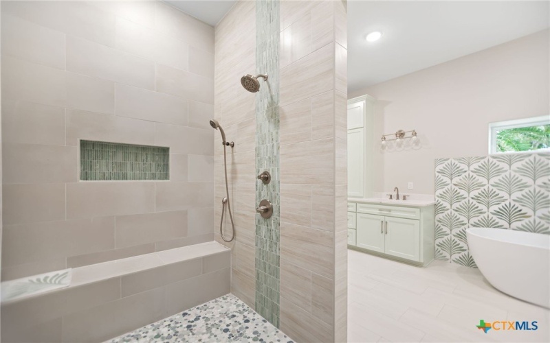 2062 W Harrison Avenue, Port O'Connor, TX 77982, 5 Habitaciones Habitaciones , ,3 BañosBaños,Residential,En Venta,2062 W Harrison Avenue,0,593060