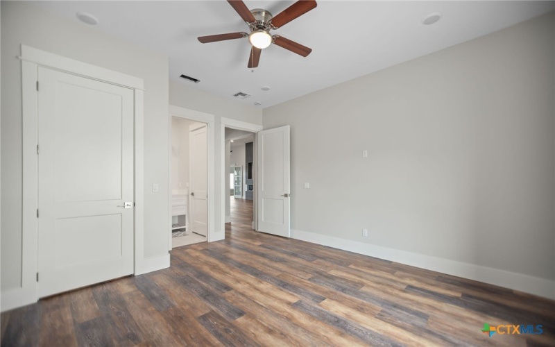 2062 W Harrison Avenue, Port O'Connor, TX 77982, 5 Habitaciones Habitaciones , ,3 BañosBaños,Residential,En Venta,2062 W Harrison Avenue,0,593060