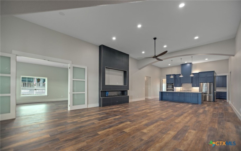 2062 W Harrison Avenue, Port O'Connor, TX 77982, 5 Habitaciones Habitaciones , ,3 BañosBaños,Residential,En Venta,2062 W Harrison Avenue,0,593060