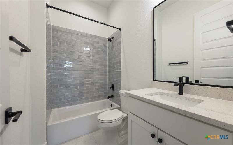 5668 Dry Comal Dr., New Braunfels, TX 78132, 5 Habitaciones Habitaciones , ,5 BañosBaños,Residential,En Venta,5668 Dry Comal Dr.,0,593114