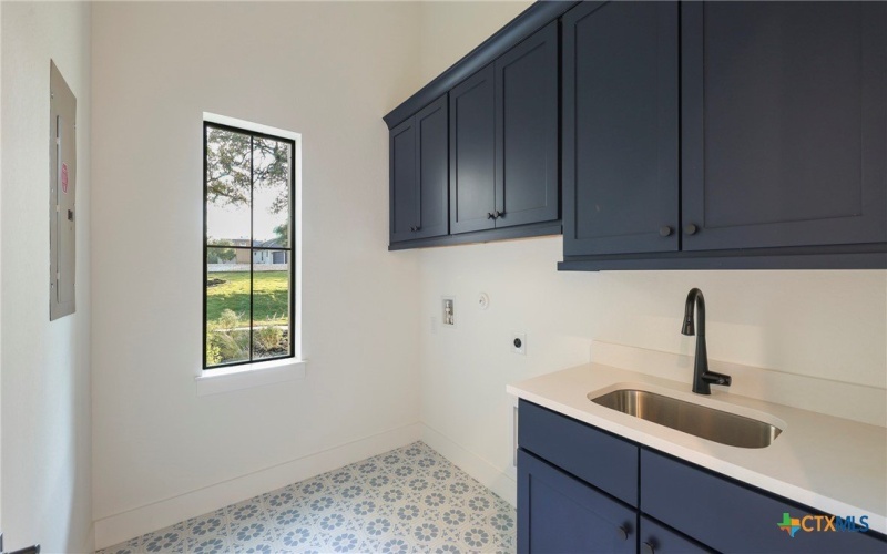 5668 Dry Comal Dr., New Braunfels, TX 78132, 5 Habitaciones Habitaciones , ,5 BañosBaños,Residential,En Venta,5668 Dry Comal Dr.,0,593114