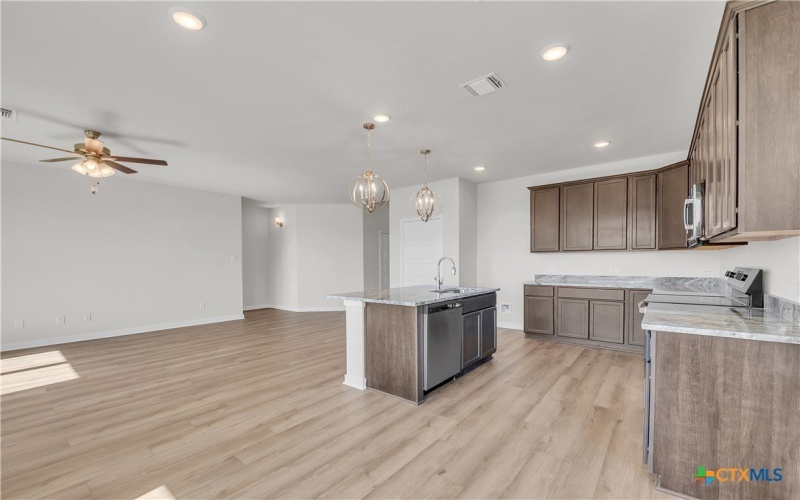 7823 Krenek Tap Drive, Temple, TX 76502, 4 Habitaciones Habitaciones , ,2 BañosBaños,Residential,En Venta,7823 Krenek Tap Drive,0,593161