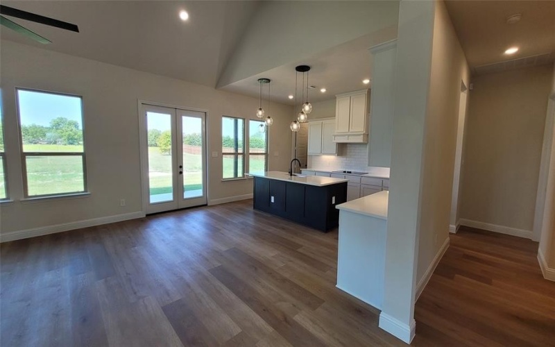 303 Crystal Lake Lane, Red Oak, TX 75154, 4 Bedrooms Bedrooms, ,3 BathroomsBathrooms,Residential,For Sale,303 Crystal Lake Lane,0,21063877