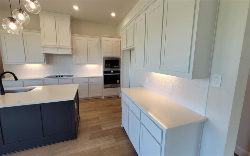 303 Crystal Lake Lane, Red Oak, TX 75154, 4 Bedrooms Bedrooms, ,3 BathroomsBathrooms,Residential,For Sale,303 Crystal Lake Lane,0,21063877