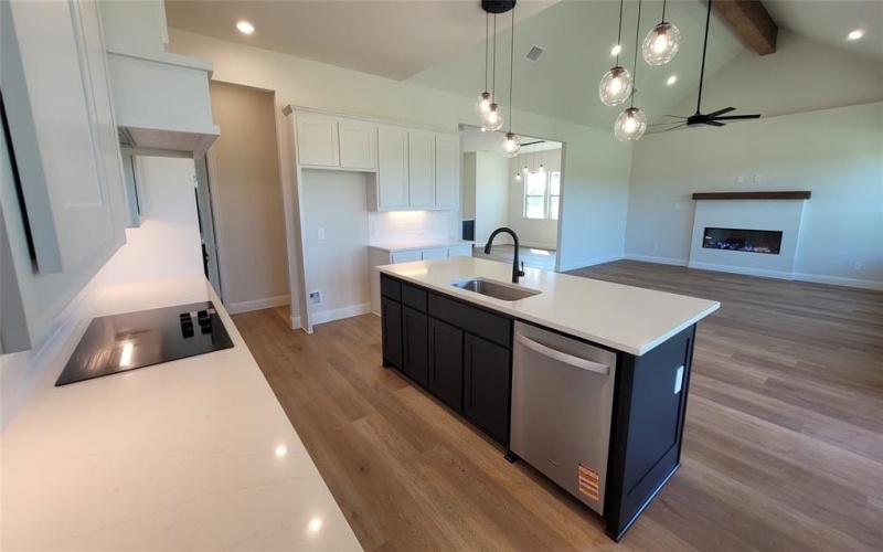 303 Crystal Lake Lane, Red Oak, TX 75154, 4 Bedrooms Bedrooms, ,3 BathroomsBathrooms,Residential,For Sale,303 Crystal Lake Lane,0,21063877