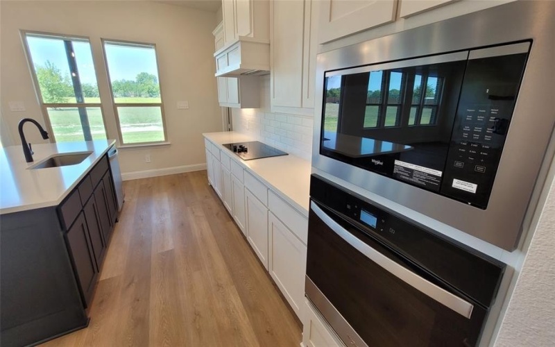 303 Crystal Lake Lane, Red Oak, TX 75154, 4 Bedrooms Bedrooms, ,3 BathroomsBathrooms,Residential,For Sale,303 Crystal Lake Lane,0,21063877