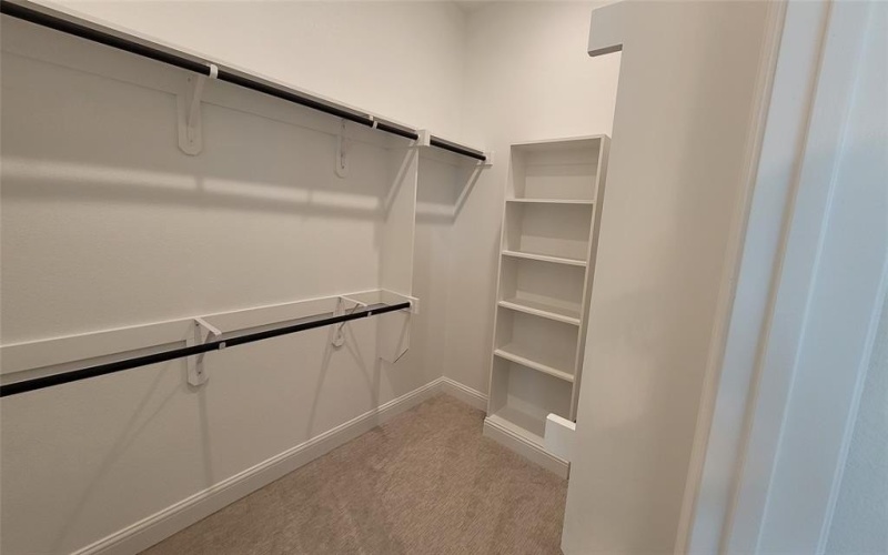 303 Crystal Lake Lane, Red Oak, TX 75154, 4 Bedrooms Bedrooms, ,3 BathroomsBathrooms,Residential,For Sale,303 Crystal Lake Lane,0,21063877